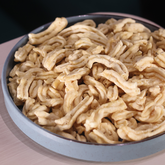 Champakali Gathiya – Homemade Groundnut Oil